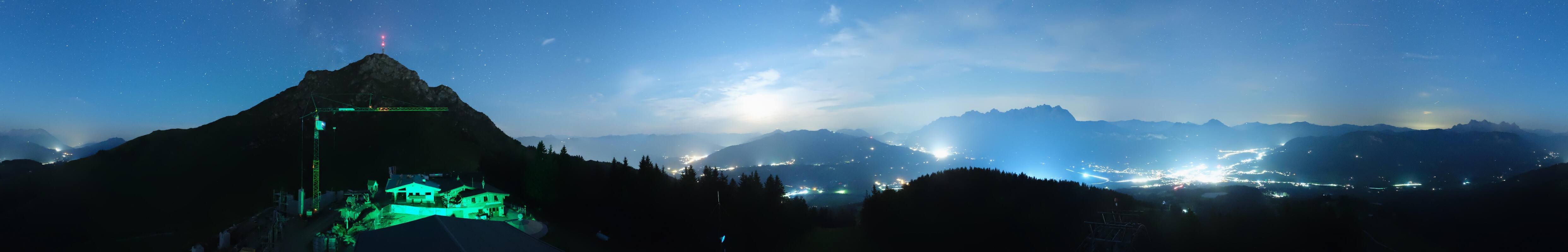 Archived image Webcam St. Johann/Tirol: View from Top Station Harschbichl