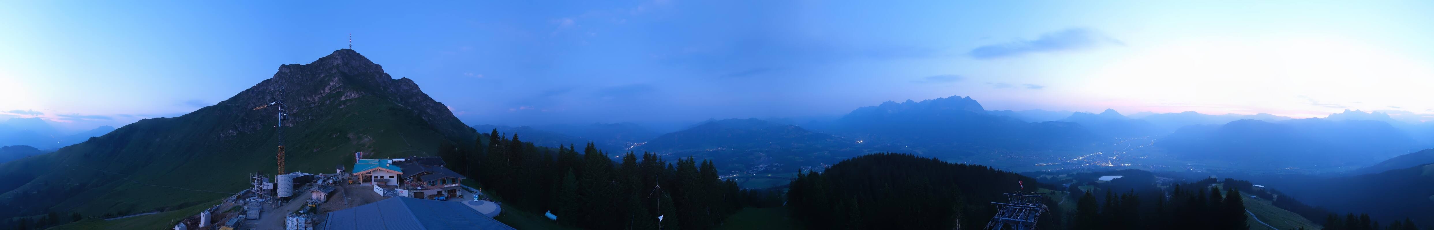 Archived image Webcam St. Johann/Tirol: View from Top Station Harschbichl