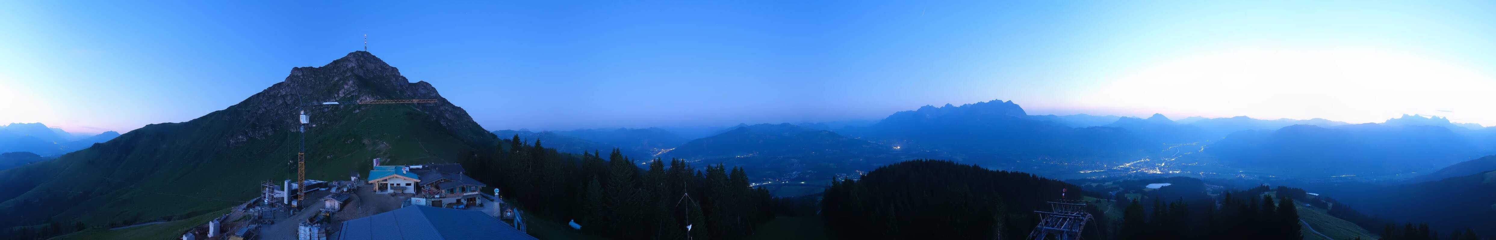 Archived image Webcam St. Johann/Tirol: View from Top Station Harschbichl