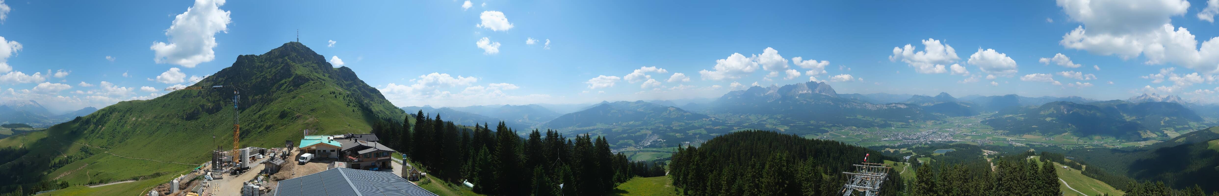 Archived image Webcam St. Johann/Tirol: View from Top Station Harschbichl