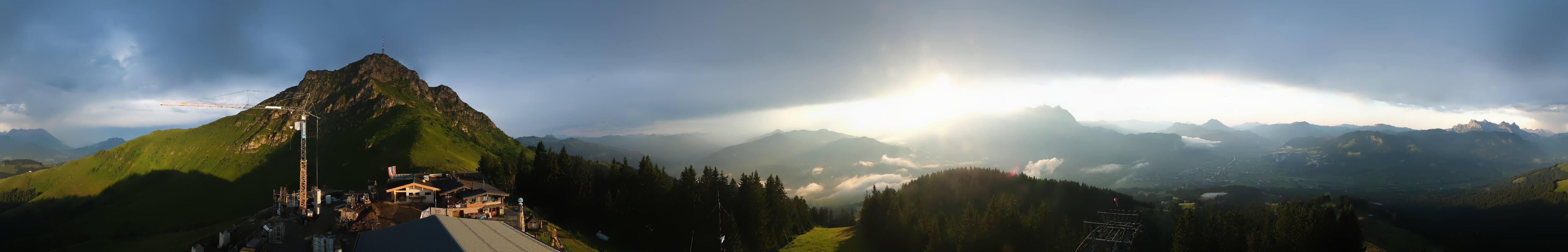 Archiv Foto Webcam St. Johann/Tirol: Blick von der Bergstation Harschbichl