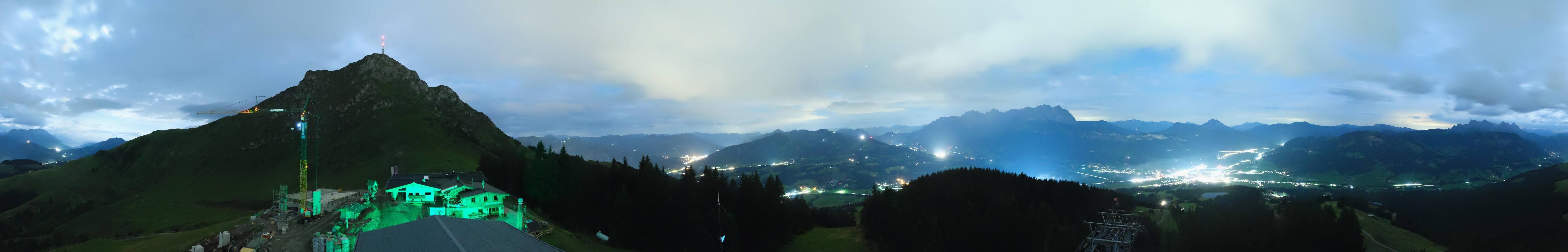 Archiv Foto Webcam St. Johann/Tirol: Blick von der Bergstation Harschbichl