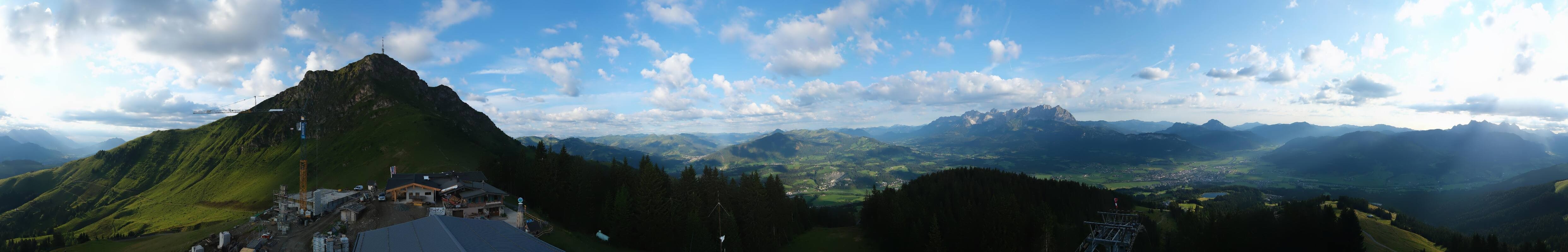 Archiv Foto Webcam St. Johann/Tirol: Blick von der Bergstation Harschbichl