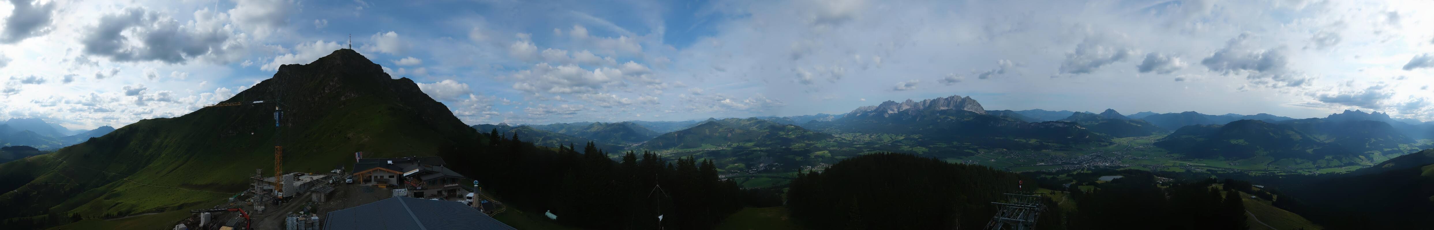 Archiv Foto Webcam St. Johann/Tirol: Blick von der Bergstation Harschbichl
