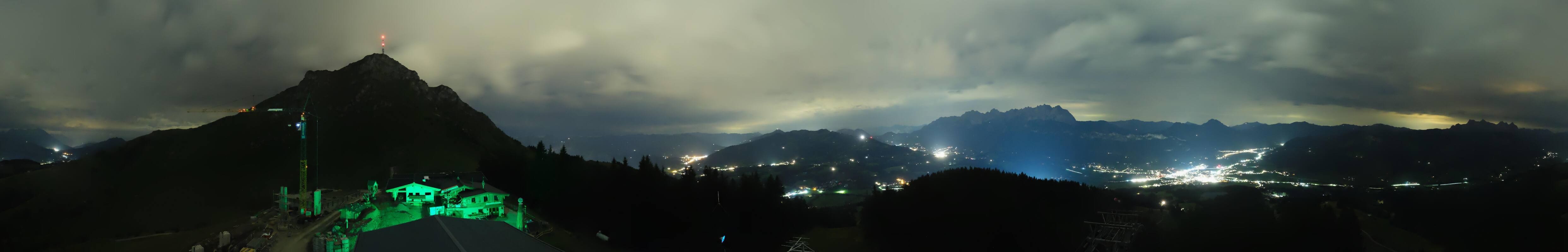 Archiv Foto Webcam St. Johann/Tirol: Blick von der Bergstation Harschbichl