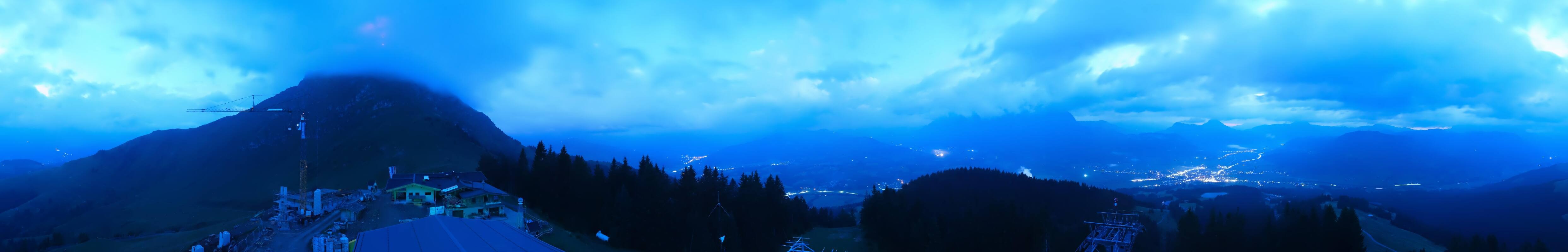 Archiv Foto Webcam St. Johann/Tirol: Blick von der Bergstation Harschbichl