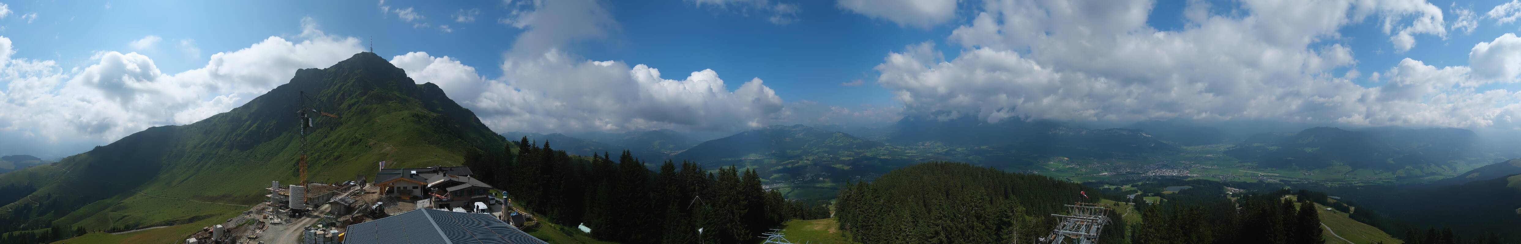 Archiv Foto Webcam St. Johann/Tirol: Blick von der Bergstation Harschbichl