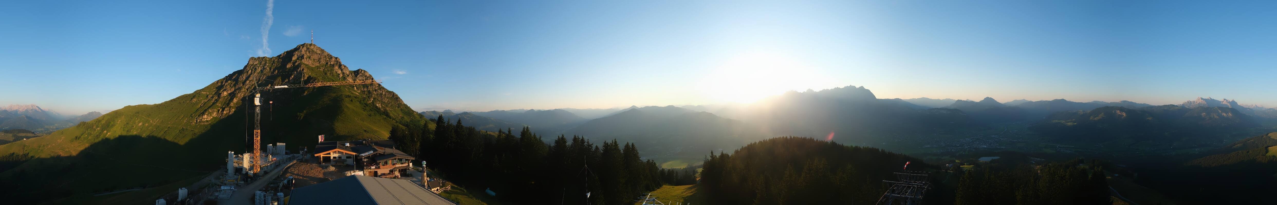 Archived image Webcam St. Johann/Tirol: View from Top Station Harschbichl