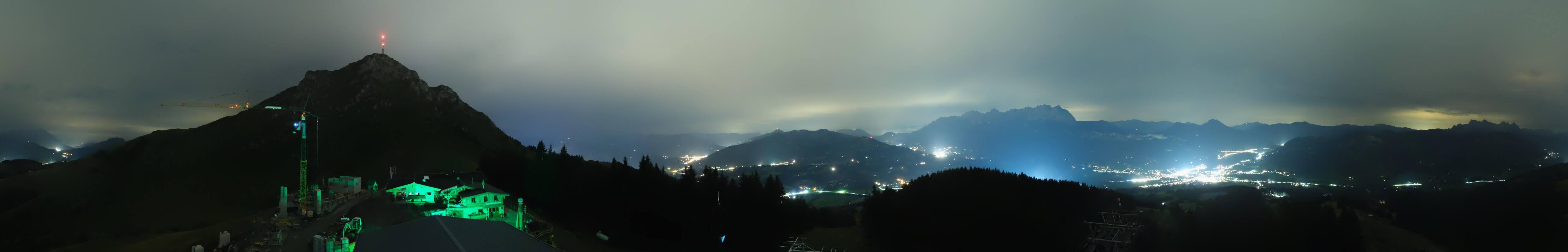 Archiv Foto Webcam St. Johann/Tirol: Blick von der Bergstation Harschbichl