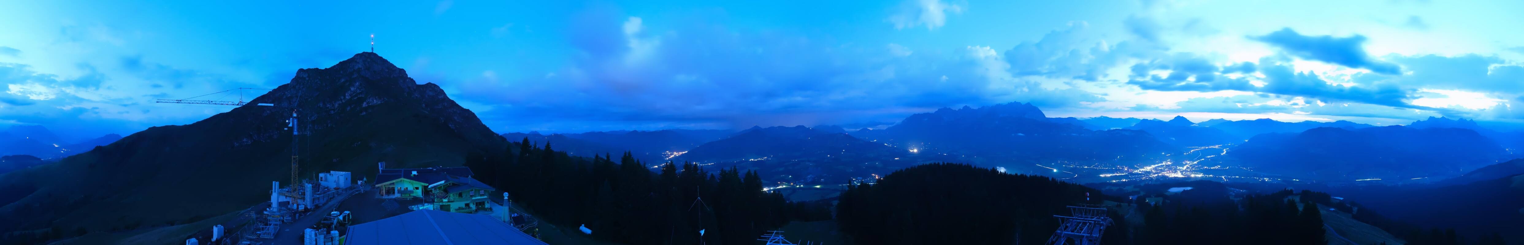Archiv Foto Webcam St. Johann/Tirol: Blick von der Bergstation Harschbichl