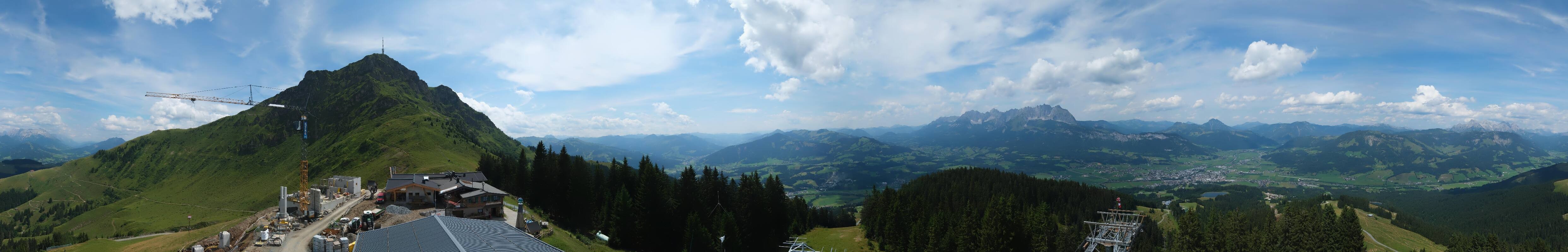 Archiv Foto Webcam St. Johann/Tirol: Blick von der Bergstation Harschbichl