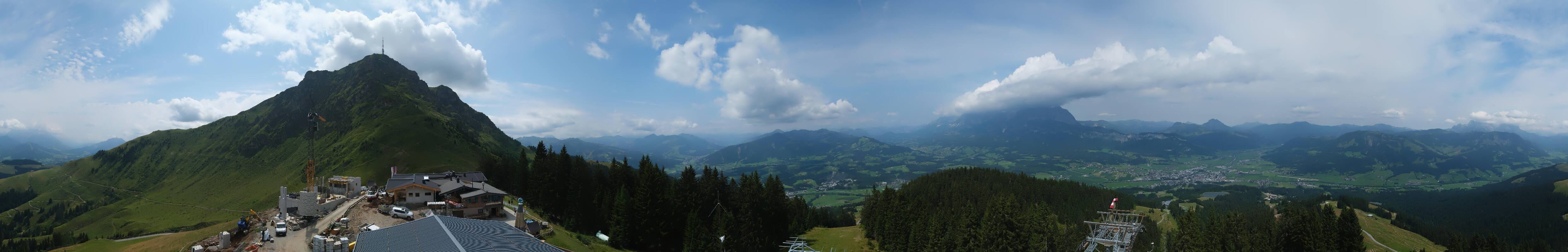 Archiv Foto Webcam St. Johann/Tirol: Blick von der Bergstation Harschbichl