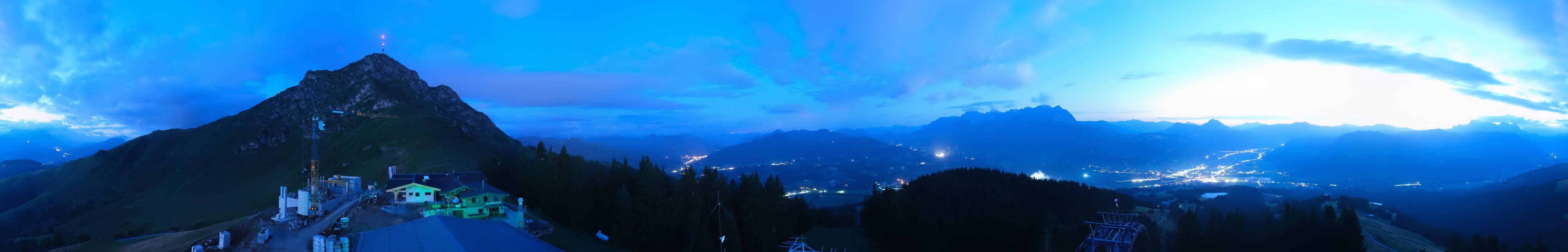 Archiv Foto Webcam St. Johann/Tirol: Blick von der Bergstation Harschbichl
