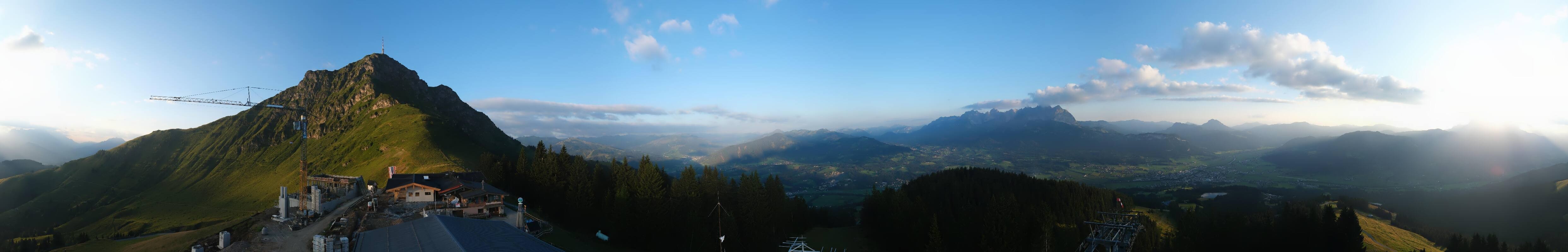 Archiv Foto Webcam St. Johann/Tirol: Blick von der Bergstation Harschbichl