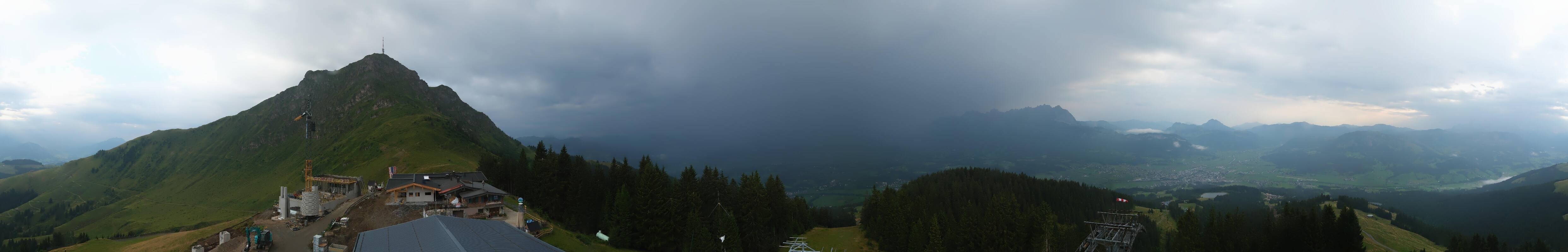 Archiv Foto Webcam St. Johann/Tirol: Blick von der Bergstation Harschbichl