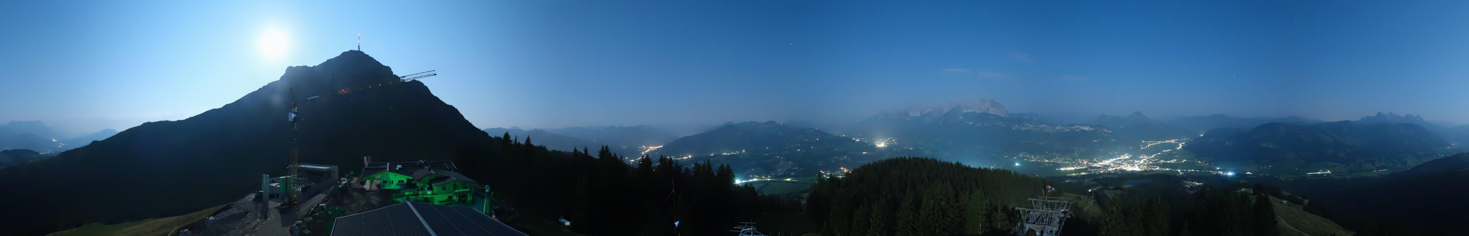 Archiv Foto Webcam St. Johann/Tirol: Blick von der Bergstation Harschbichl