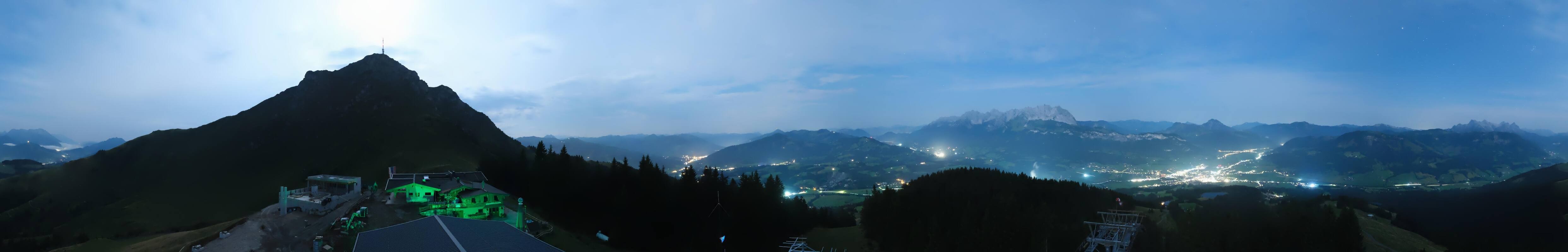Archiv Foto Webcam St. Johann/Tirol: Blick von der Bergstation Harschbichl