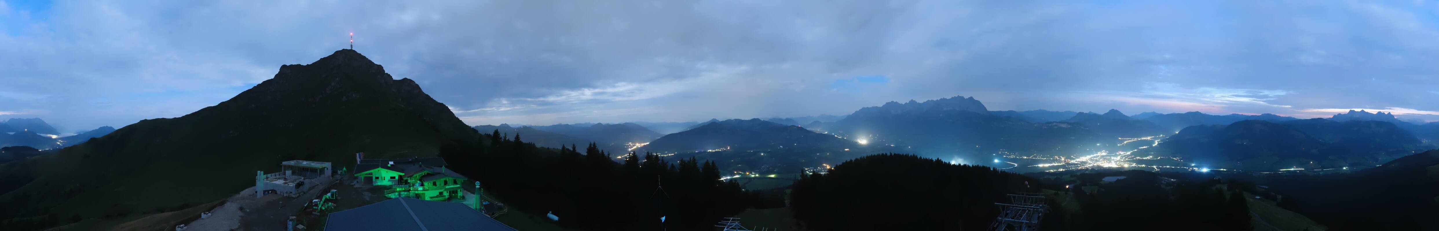Archiv Foto Webcam St. Johann/Tirol: Blick von der Bergstation Harschbichl