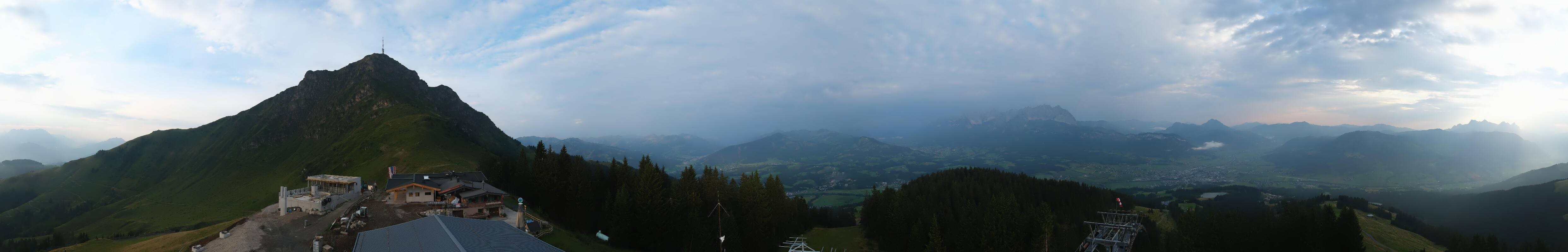 Archiv Foto Webcam St. Johann/Tirol: Blick von der Bergstation Harschbichl