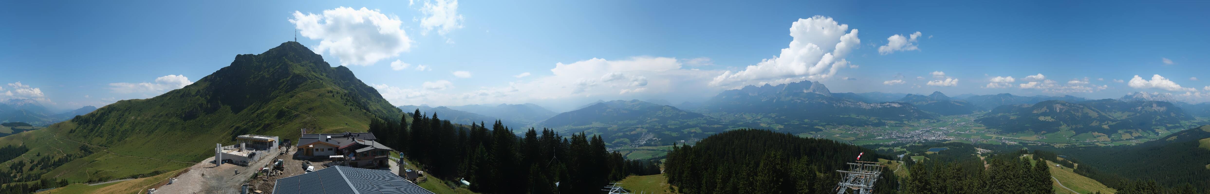 Archiv Foto Webcam St. Johann/Tirol: Blick von der Bergstation Harschbichl