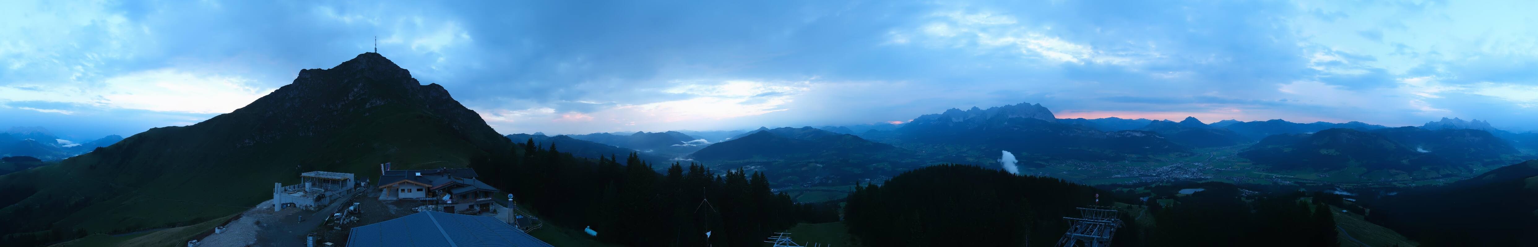 Archived image Webcam St. Johann/Tirol: View from Top Station Harschbichl