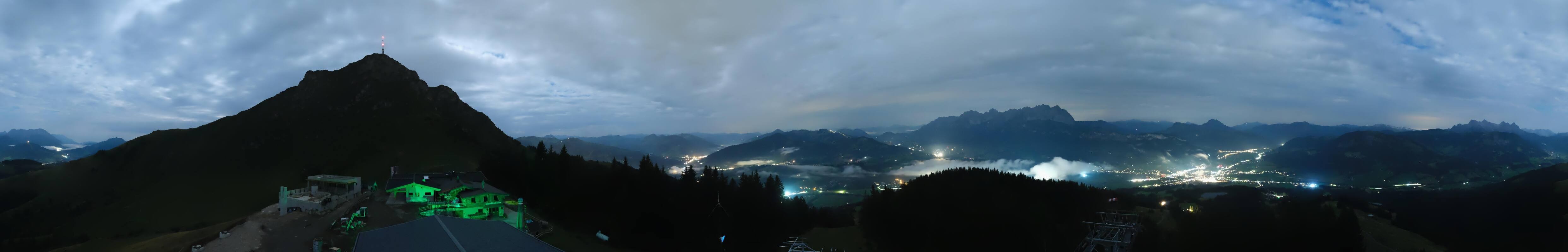 Archived image Webcam St. Johann/Tirol: View from Top Station Harschbichl