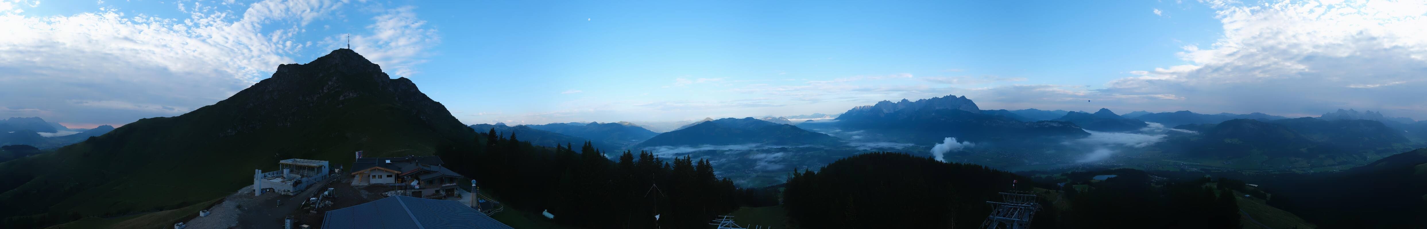 Archived image Webcam St. Johann/Tirol: View from Top Station Harschbichl