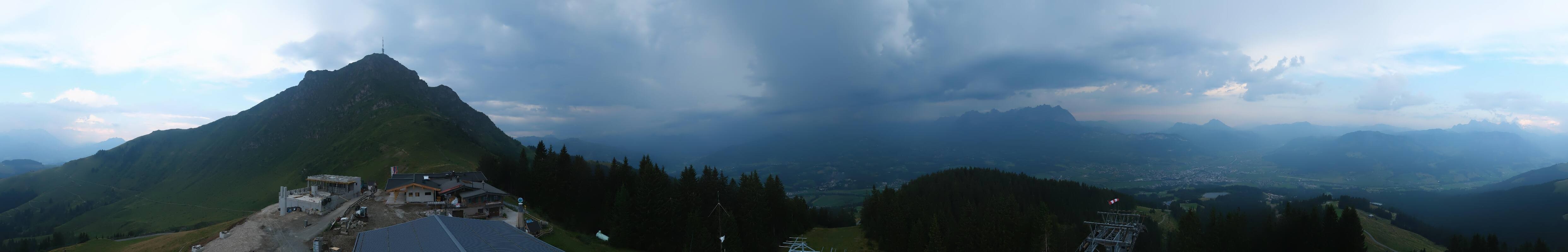 Archiv Foto Webcam St. Johann/Tirol: Blick von der Bergstation Harschbichl