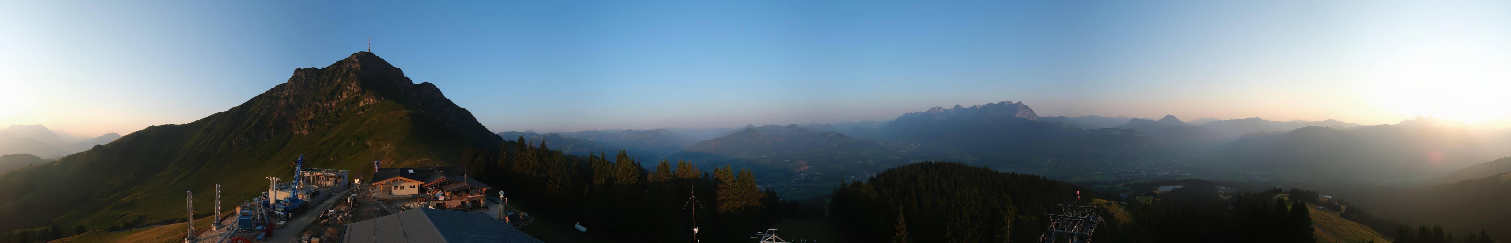 Archiv Foto Webcam St. Johann/Tirol: Blick von der Bergstation Harschbichl