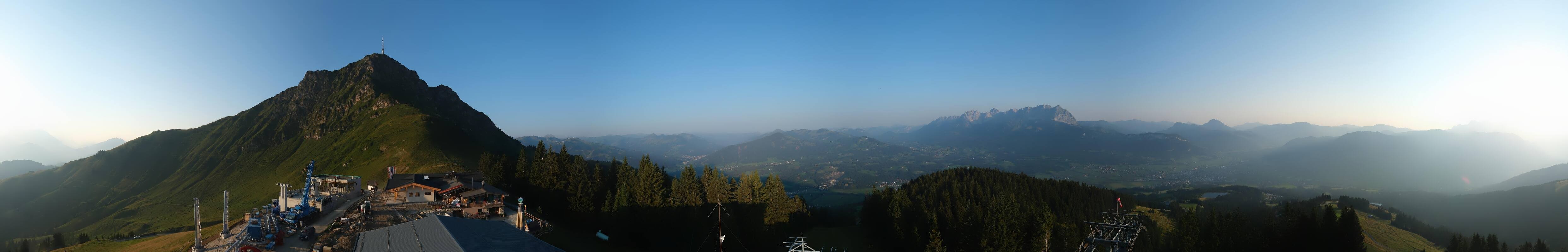 Archiv Foto Webcam St. Johann/Tirol: Blick von der Bergstation Harschbichl