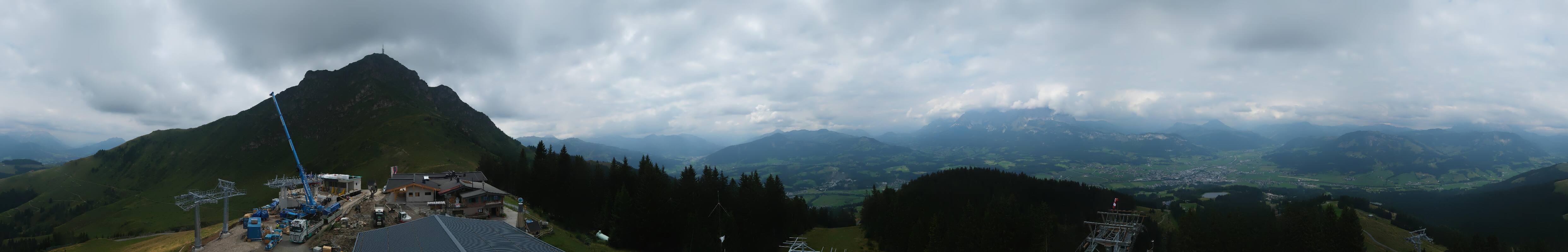 Archived image Webcam St. Johann/Tirol: View from Top Station Harschbichl