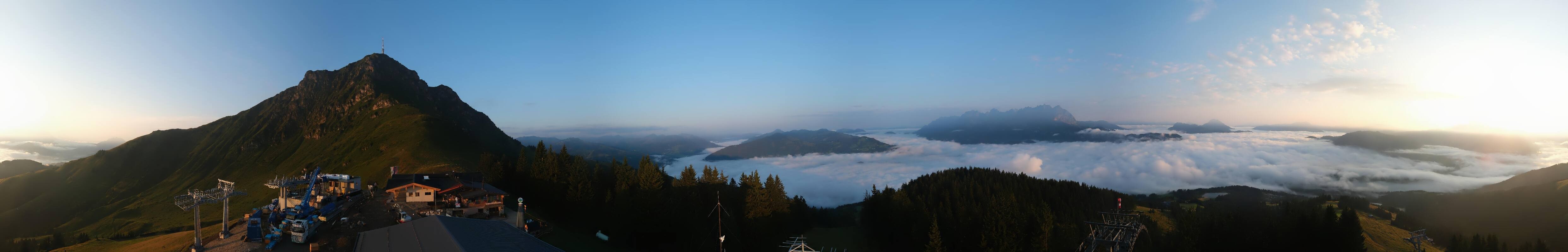 Archiv Foto Webcam St. Johann/Tirol: Blick von der Bergstation Harschbichl