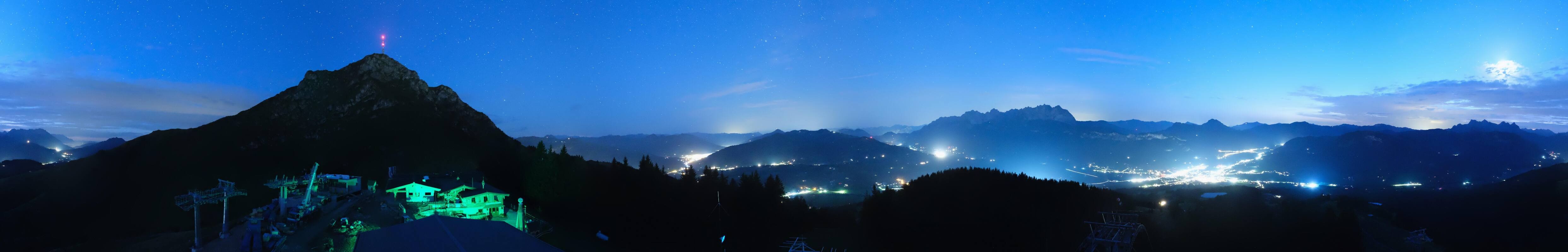 Archived image Webcam St. Johann/Tirol: View from Top Station Harschbichl