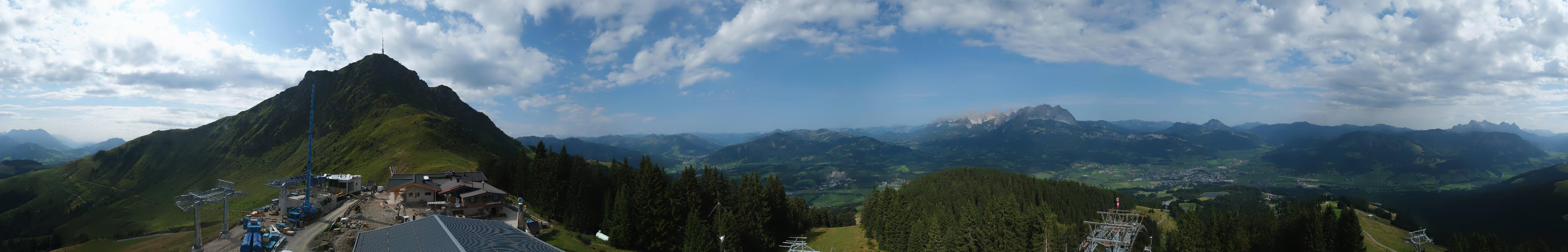 Archived image Webcam St. Johann/Tirol: View from Top Station Harschbichl