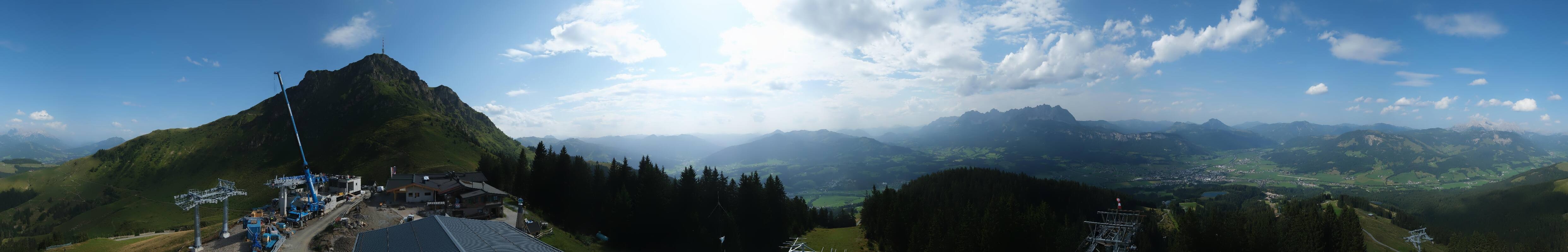 Archived image Webcam St. Johann/Tirol: View from Top Station Harschbichl