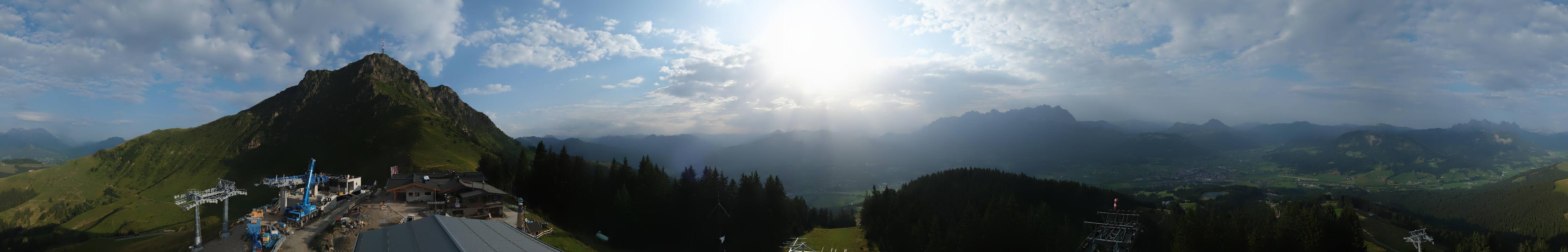 Archived image Webcam St. Johann/Tirol: View from Top Station Harschbichl
