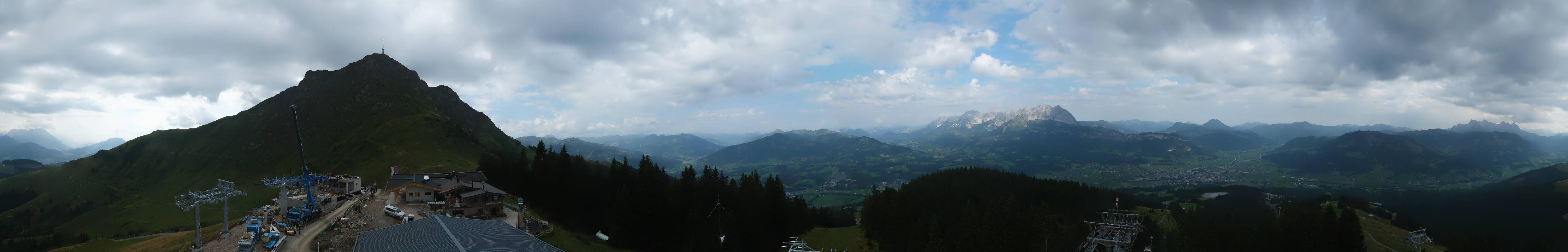 Archiv Foto Webcam St. Johann/Tirol: Blick von der Bergstation Harschbichl