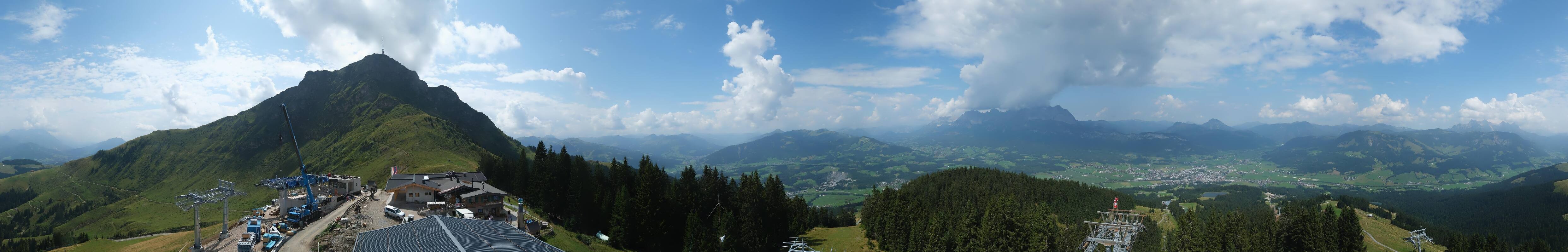 Archiv Foto Webcam St. Johann/Tirol: Blick von der Bergstation Harschbichl