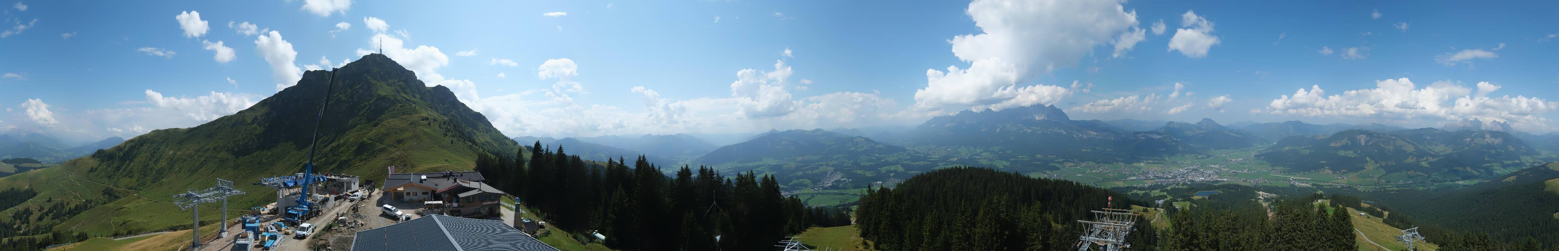 Archiv Foto Webcam St. Johann/Tirol: Blick von der Bergstation Harschbichl