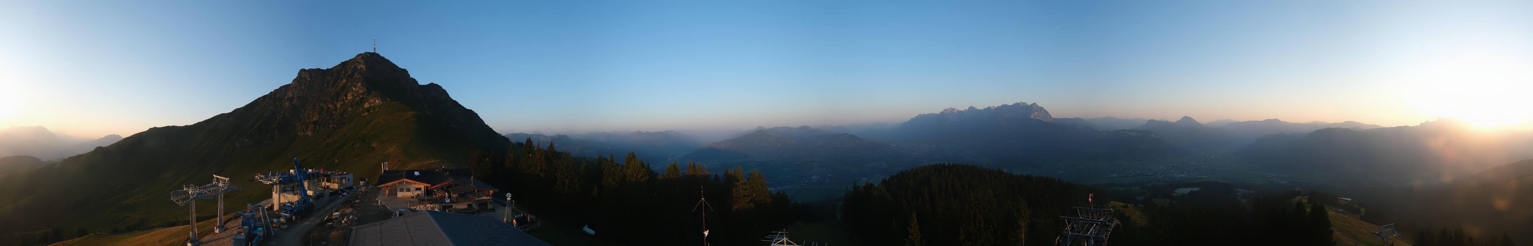 Archiv Foto Webcam St. Johann/Tirol: Blick von der Bergstation Harschbichl