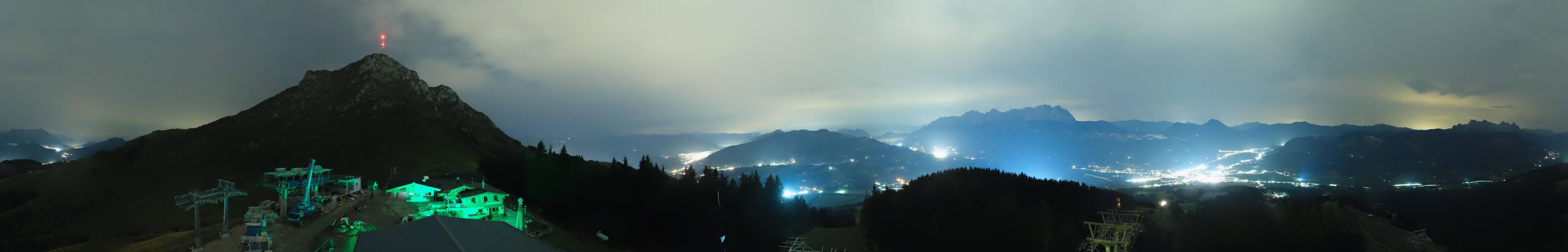 Archiv Foto Webcam St. Johann/Tirol: Blick von der Bergstation Harschbichl