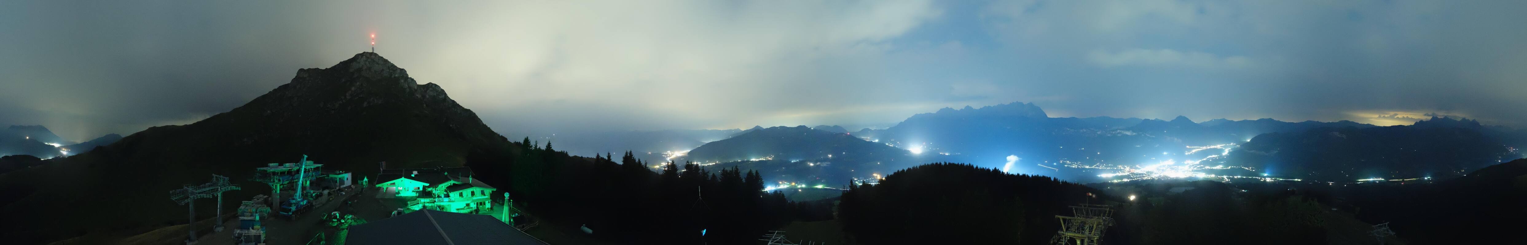 Archiv Foto Webcam St. Johann/Tirol: Blick von der Bergstation Harschbichl