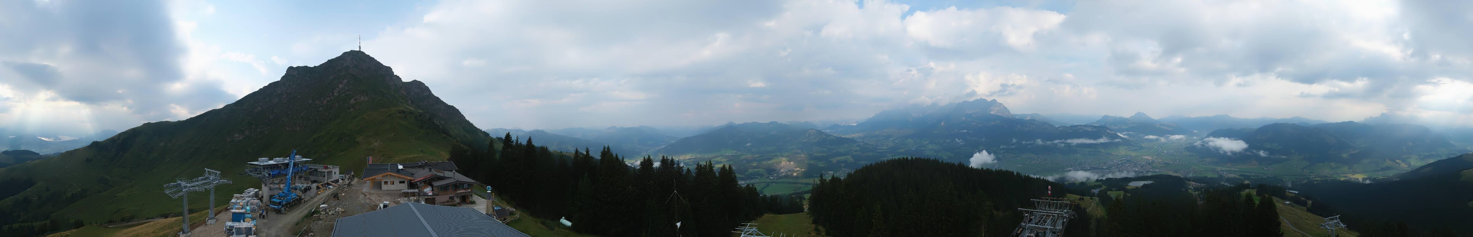 Archiv Foto Webcam St. Johann/Tirol: Blick von der Bergstation Harschbichl