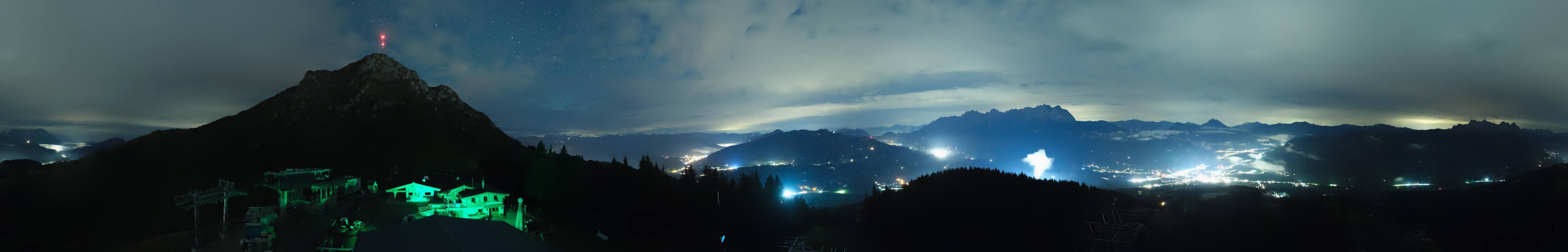Archived image Webcam St. Johann/Tirol: View from Top Station Harschbichl