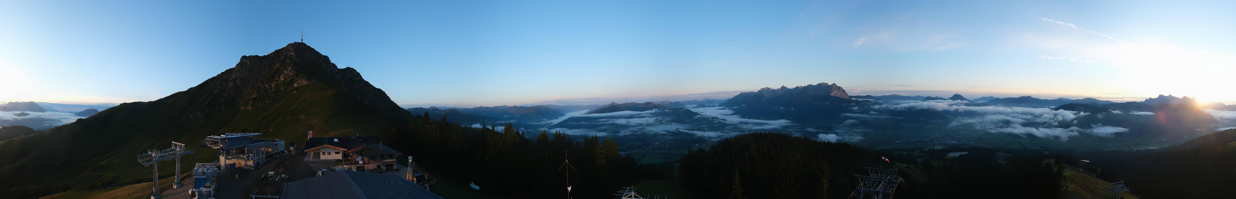 Archived image Webcam St. Johann/Tirol: View from Top Station Harschbichl