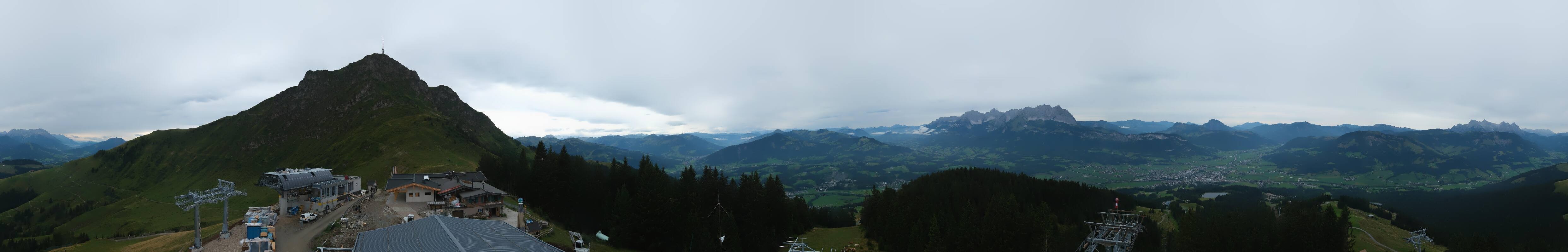 Archived image Webcam St. Johann/Tirol: View from Top Station Harschbichl