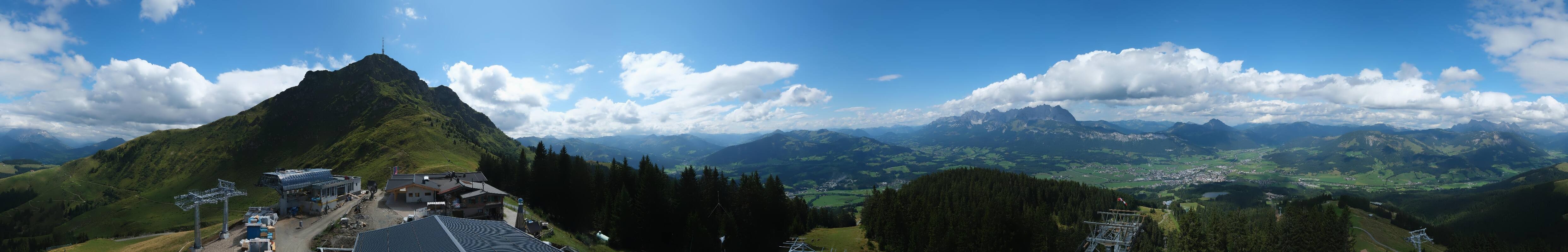 Archived image Webcam St. Johann/Tirol: View from Top Station Harschbichl