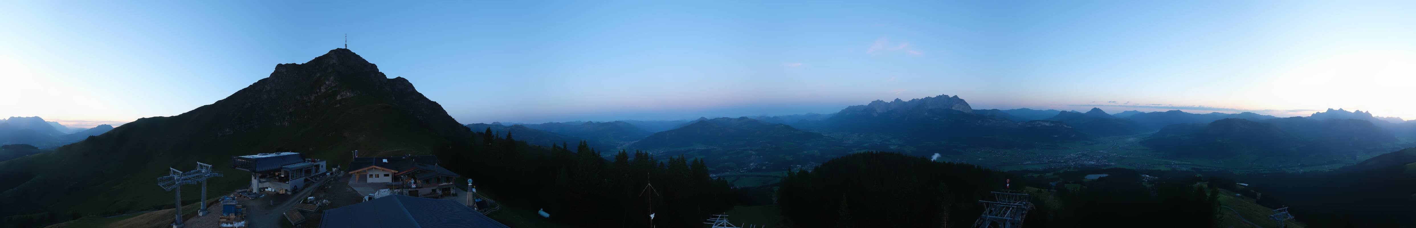 Archiv Foto Webcam St. Johann/Tirol: Blick von der Bergstation Harschbichl