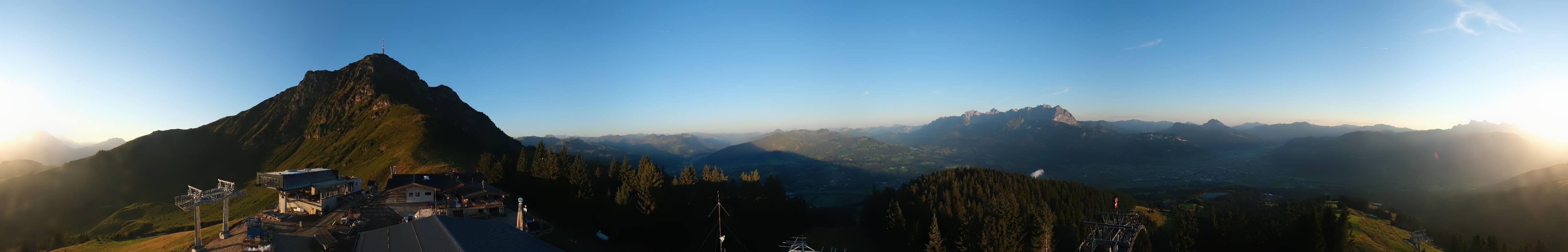 Archiv Foto Webcam St. Johann/Tirol: Blick von der Bergstation Harschbichl