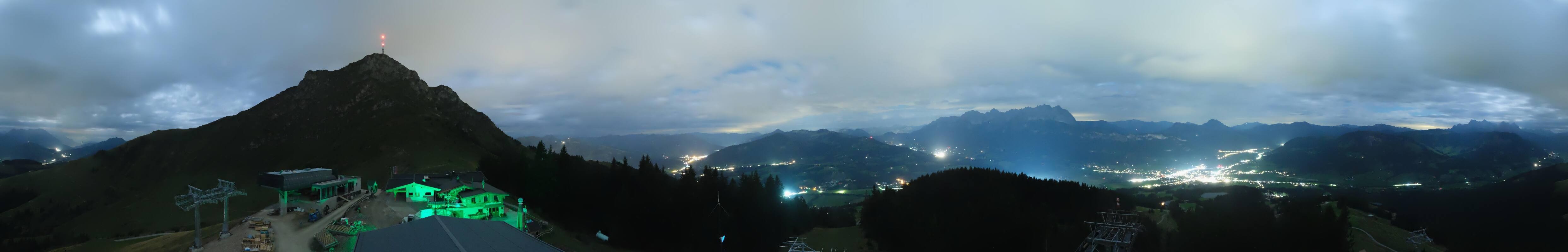 Archiv Foto Webcam St. Johann/Tirol: Blick von der Bergstation Harschbichl